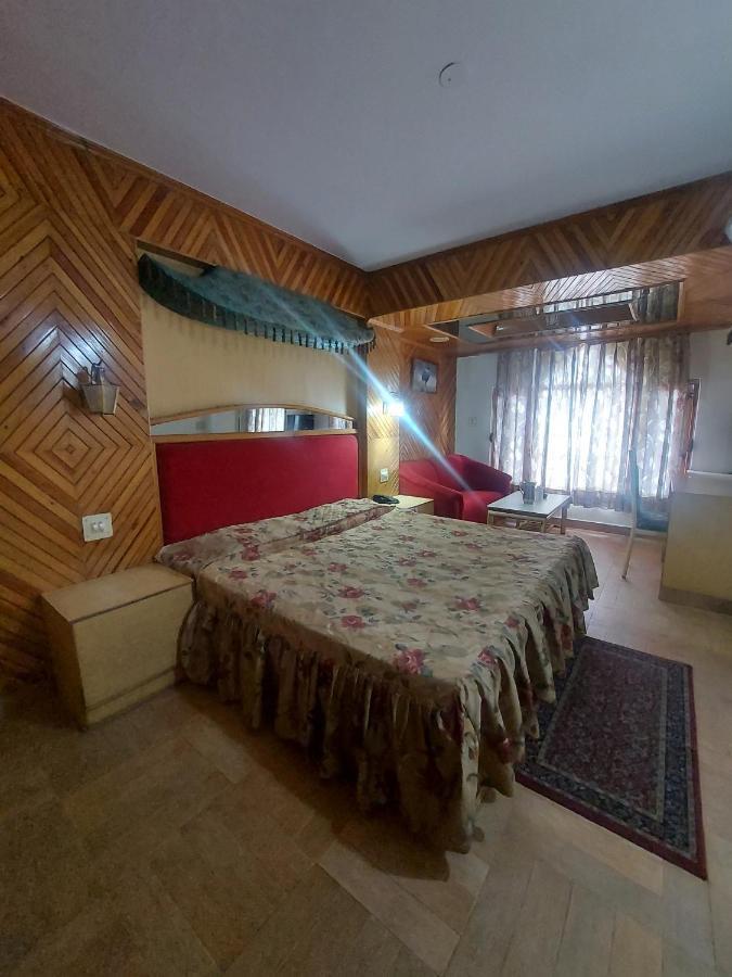 Brightland Hotel Shimla Bagian luar foto