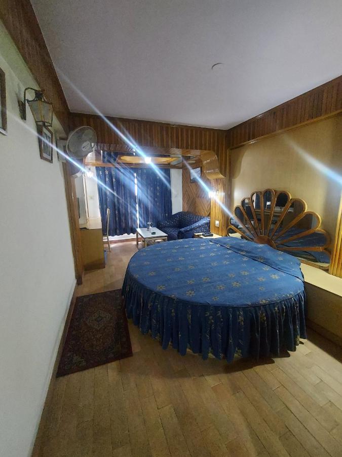 Brightland Hotel Shimla Bagian luar foto