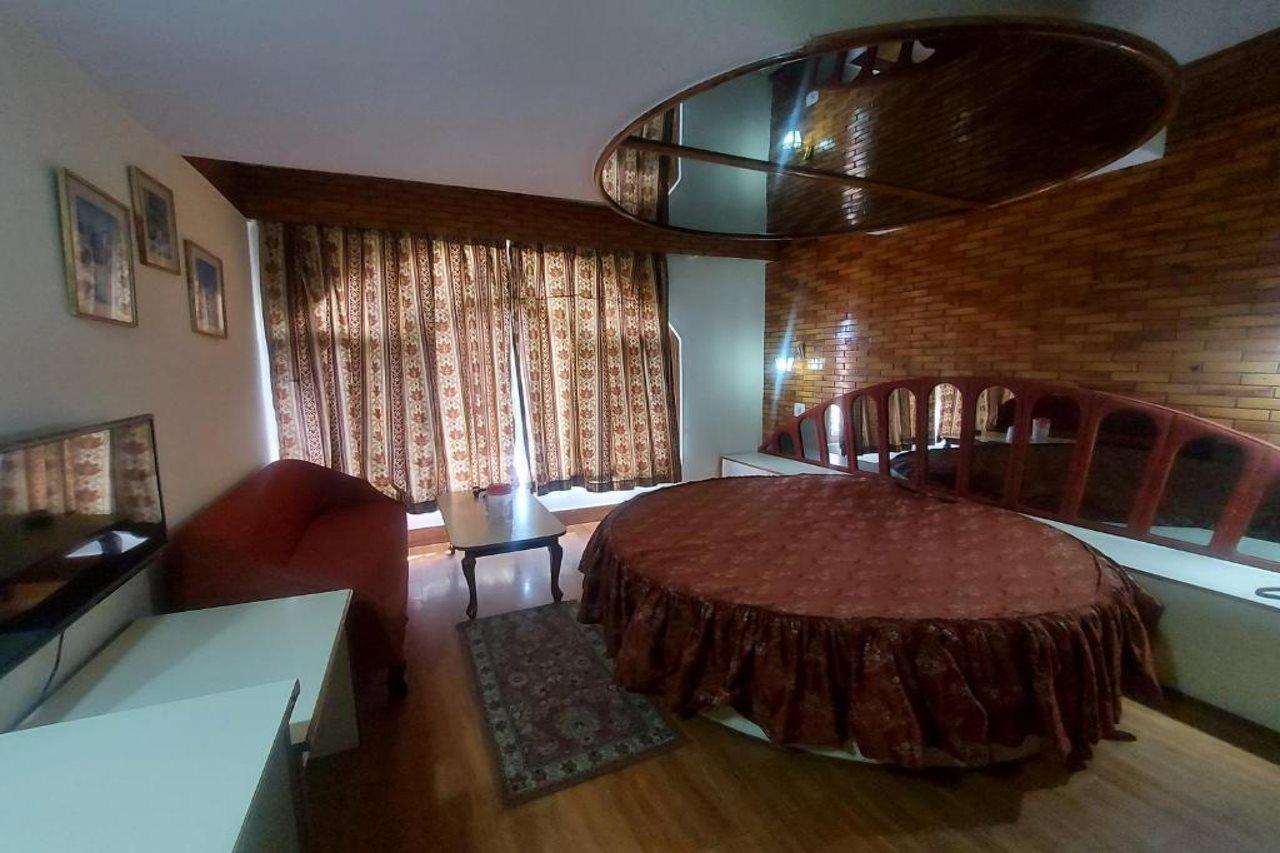 Brightland Hotel Shimla Bagian luar foto