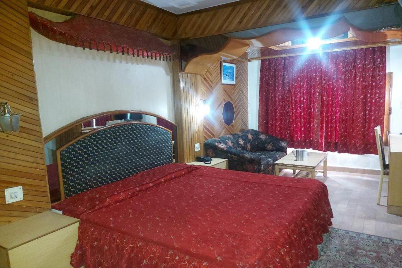 Brightland Hotel Shimla Bagian luar foto